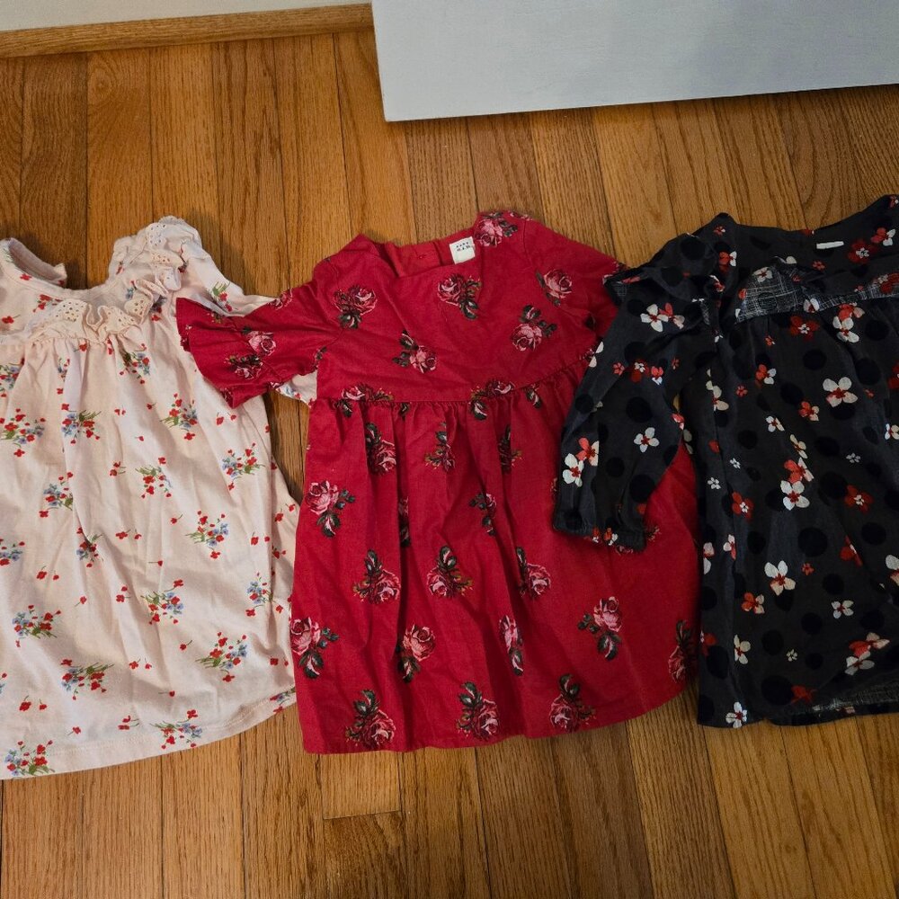Baby Girls Gap size 18-24 month 3 dress bundle